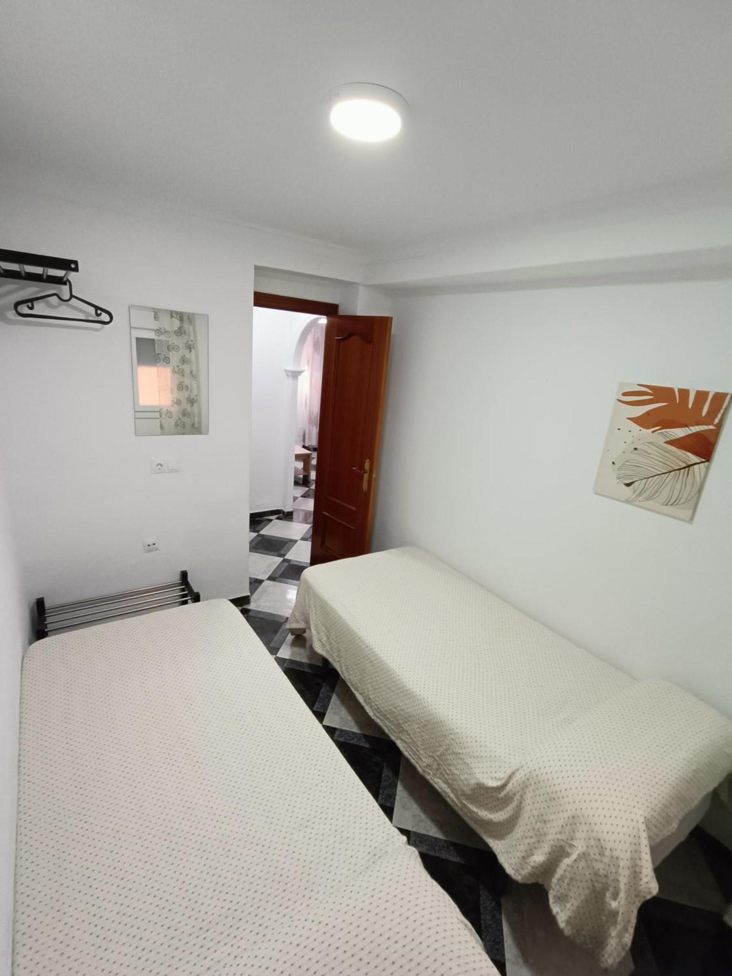 Piso Calidad Precio Junto A La Playa De La Victoria Apartment Cadiz Exterior photo
